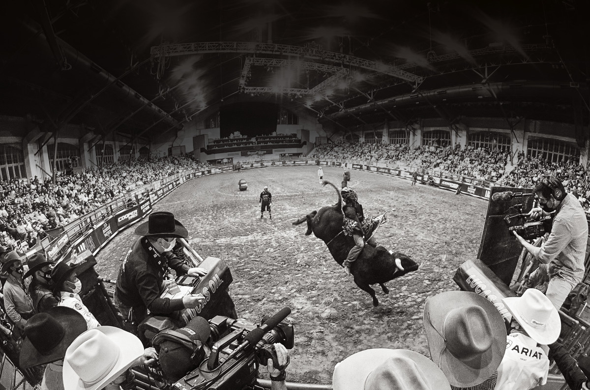 FEELING BULLISH
João Henrique Lucas was briefly the center of attention in Fort Worth—emphasis on briefly. His two rides lasted a combined 3.93 seconds before he was tossed. 

